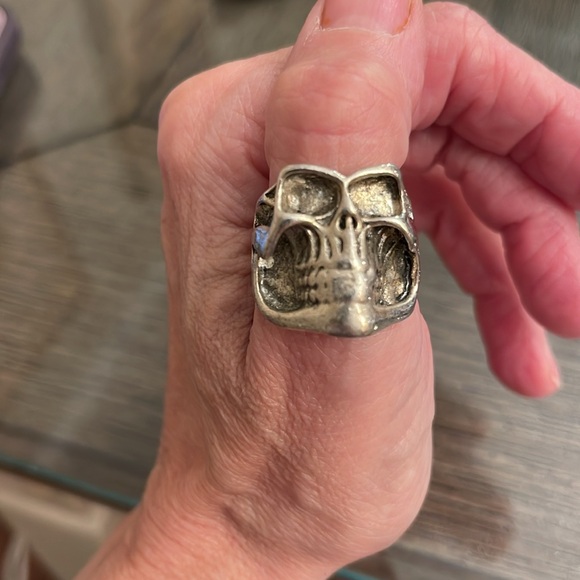 Men’s Skull Ring Silver-tone Approx Size 10 - Picture 13 of 15